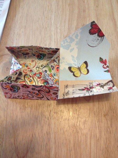 square box with lining